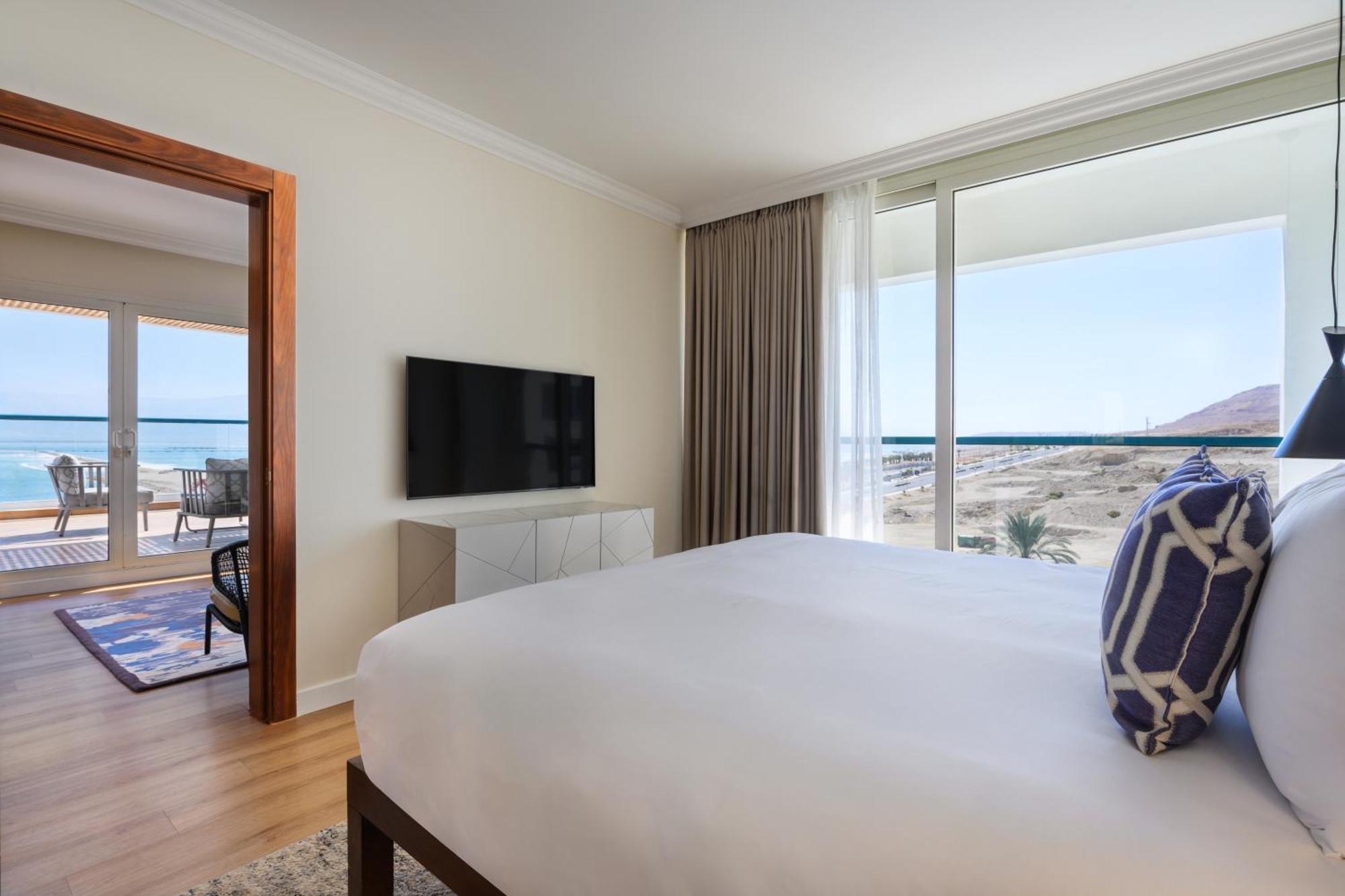 Nevo By Isrotel Collection Ein Bokek Exterior foto A bedroom at the Hilton Sharm El Sheikh
