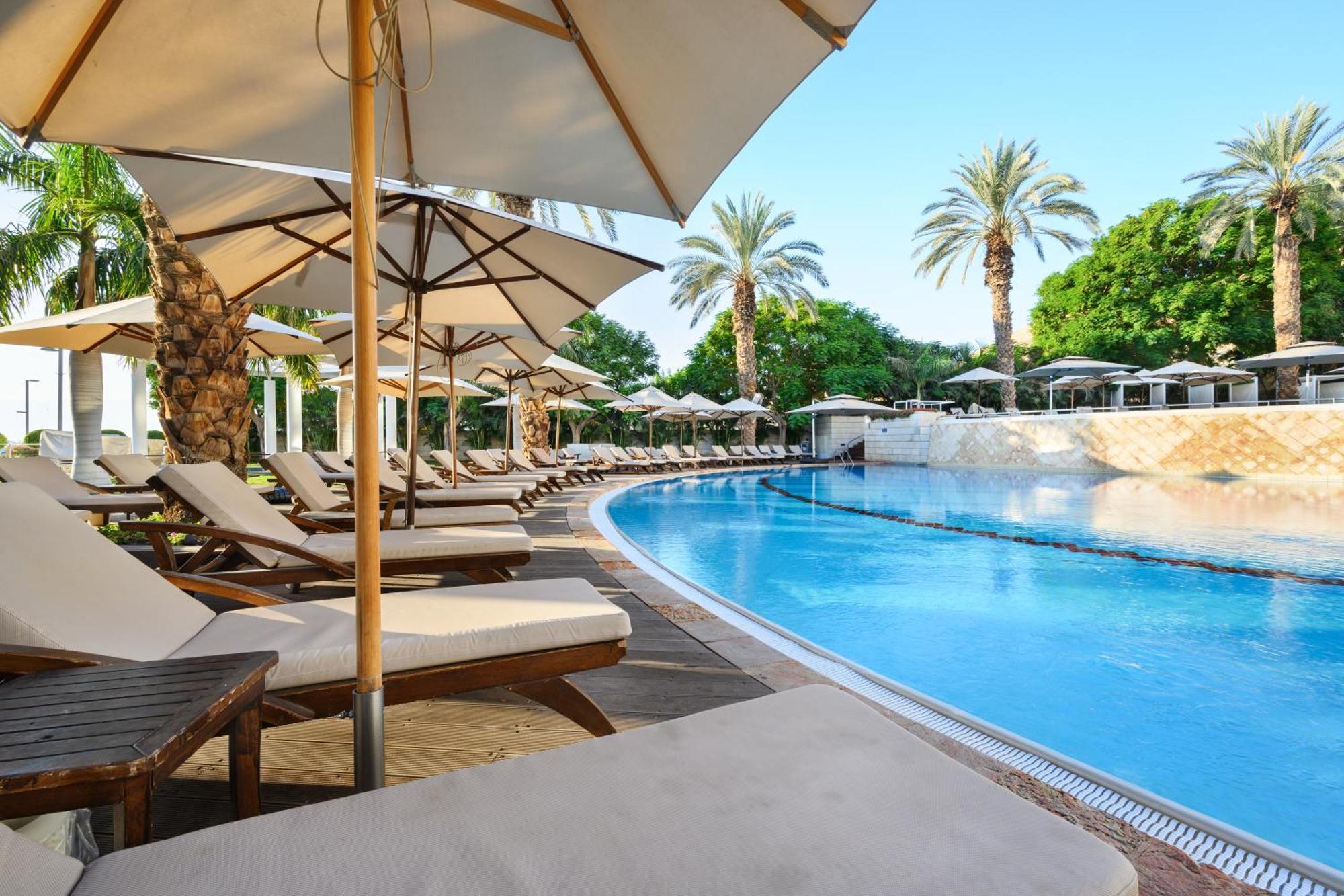 Nevo By Isrotel Collection Ein Bokek Exterior foto The pool at the Dead Sea Spa Magdiel