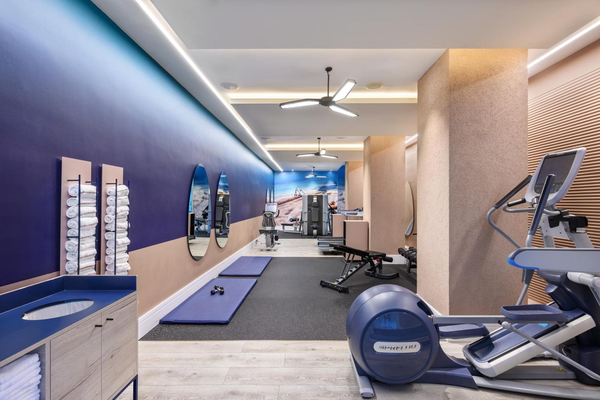 Nevo By Isrotel Collection Ein Bokek Exterior foto The gym at the hotel