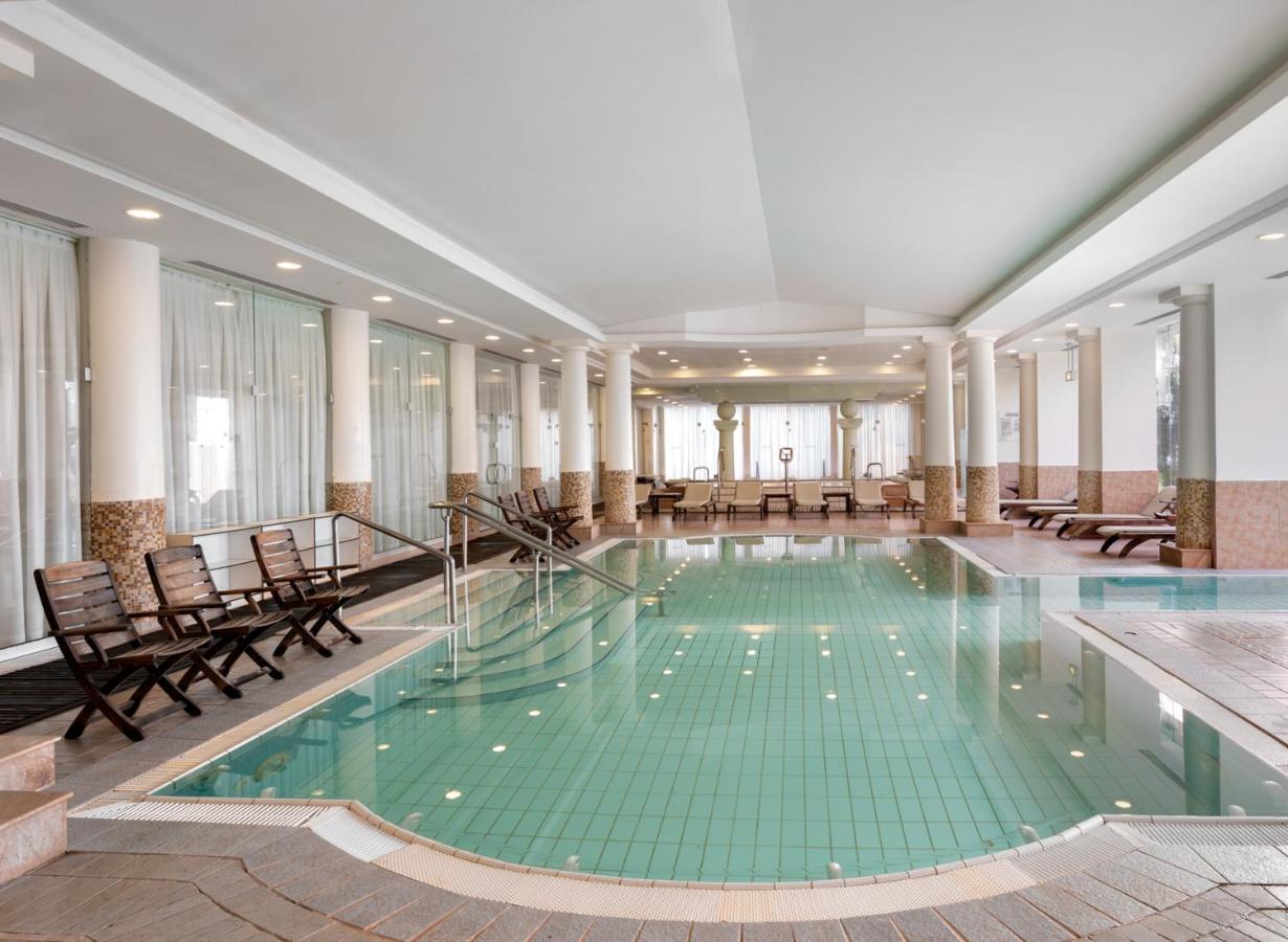 Nevo By Isrotel Collection Ein Bokek Exterior foto The swimming pool at the hotel